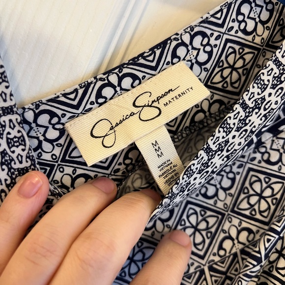 Jessica Simpson Maternity Dress - Picture 3 of 3